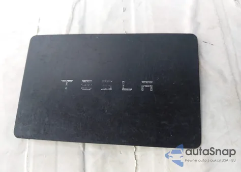 2023 Tesla Model Y Awd/Long Range Dual Motor All-Wheel Drive из США, поврежденный, VIN 7SAYGDEE5PF777248